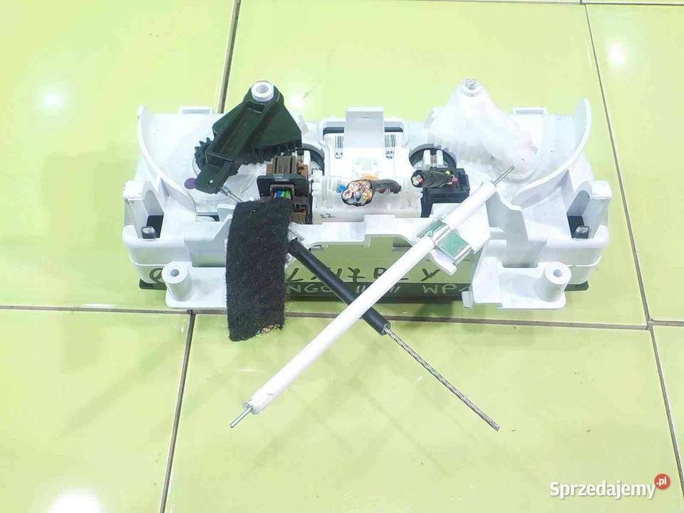 BERLINGO II III 16 BHDI LIFT II 17r panel Suków