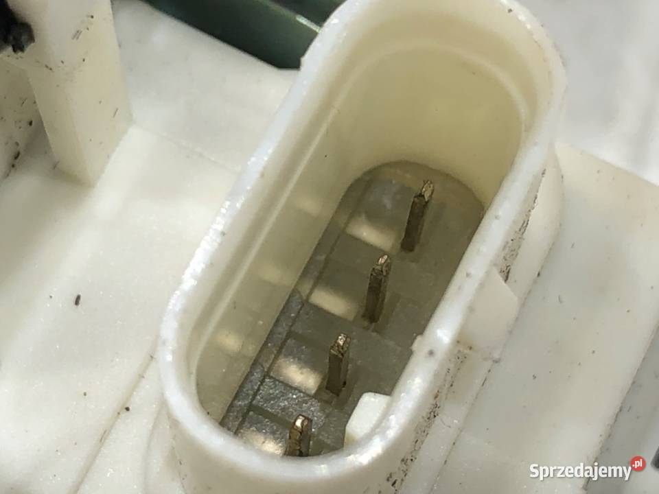 ZAMEK DRZWI LEWY PRZÓD MERCEDES X204 SUV 0815