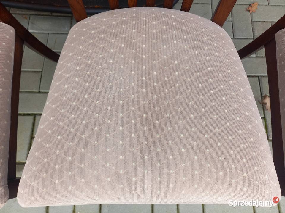 Krzesła dębowe drewniane z materiałową tapicerką 56cm Gawroniec sprzedam