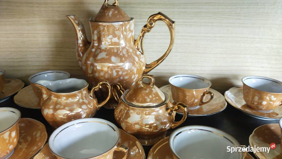 Serwis do kawy z dawnych lat na 8 osób Chodzież