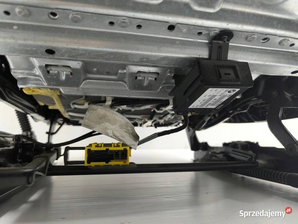 FOTEL KIEROWCY LEWY PRZÓD BMW E90 20B