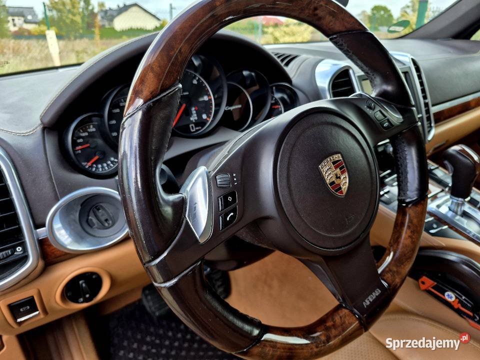Porsche cayenne salon Polska bezwypadkowy stan podgrzewane fotele Samochody osobowe pomorskie Słupsk