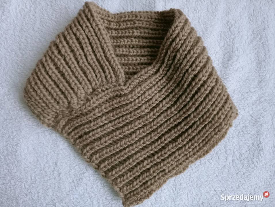 Nowy komplet z wełny merino Złotów