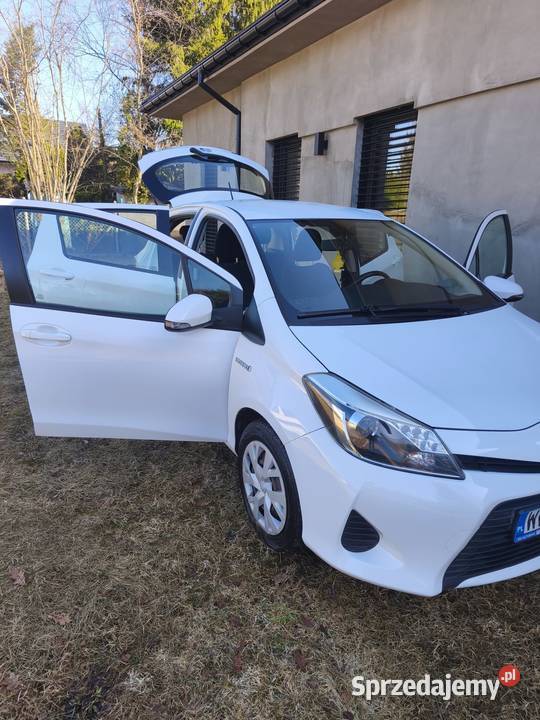 Toyota Yaris 15 Hybryda Automat Kamera 2 kpl Warszawa