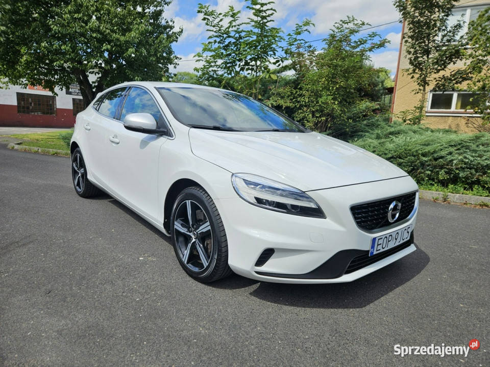 Volvo V40 20 benzyna T4 190 RDesign Automat światła LED łódzkie