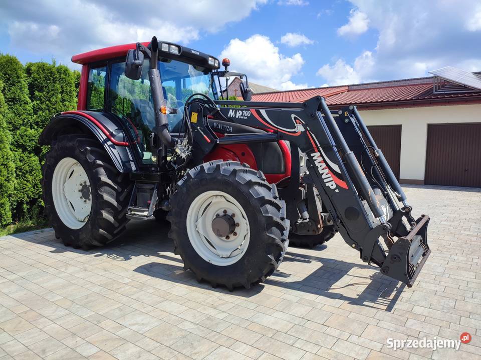 Valtra N101 z tuzem i ladowaczem Grabów Szlachecki