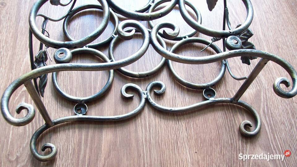Stojak regał na wino metaloplastyka Reda