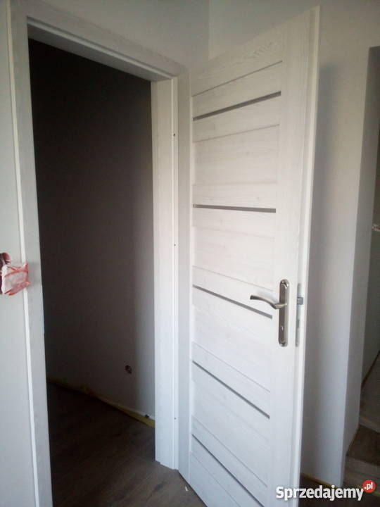 Drzwi pokojowe na wymiar Kamuflaż futryn Nowe Drzwi i okna Nowy Targ