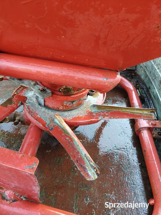 Rozsiewacz nawozowy LELY Rossosz