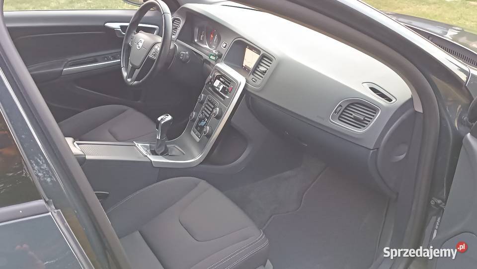 Volvo V60 20d2018r177 oryginalny lakier czujnik parkowania lubelskie Zamość