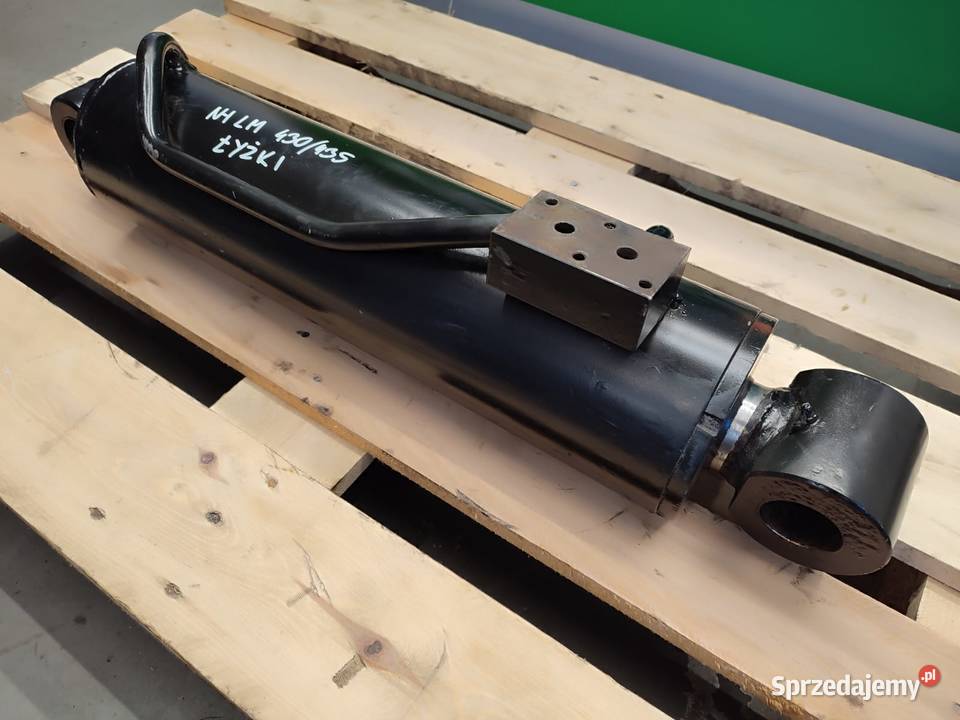 Siłownik hydrauliczny poziomowania łyżki HOLLAND Wilkowo