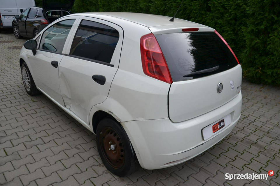 Fiat Grande Punto 12 benzyna 70 NISKI PRZEBIEG Rok produkcji 2010 Kęty