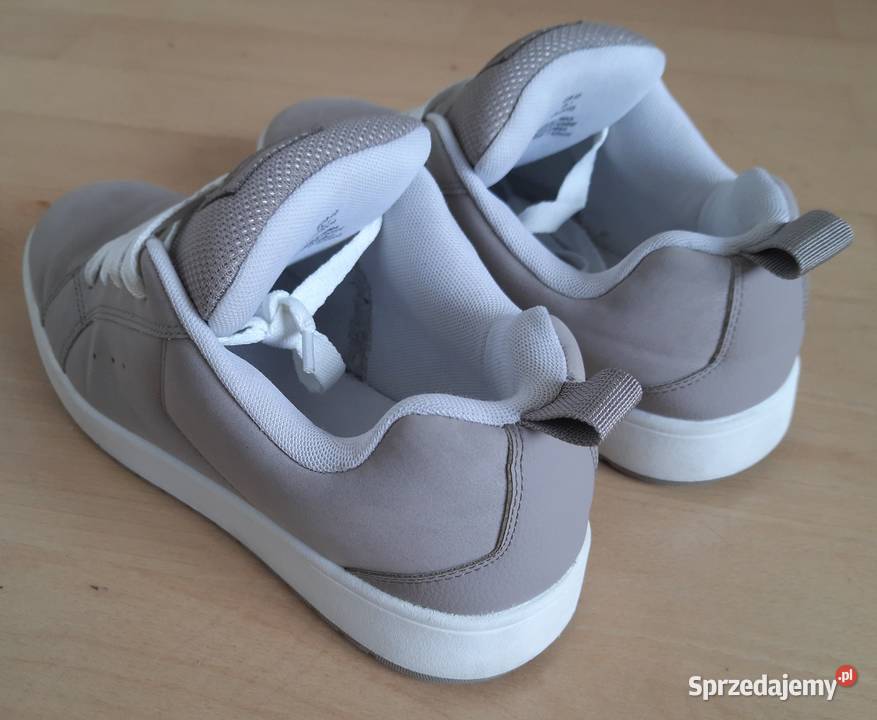 Buty damskie skate HM r 40 25 beżowe białe wielkopolskie Krotoszyn