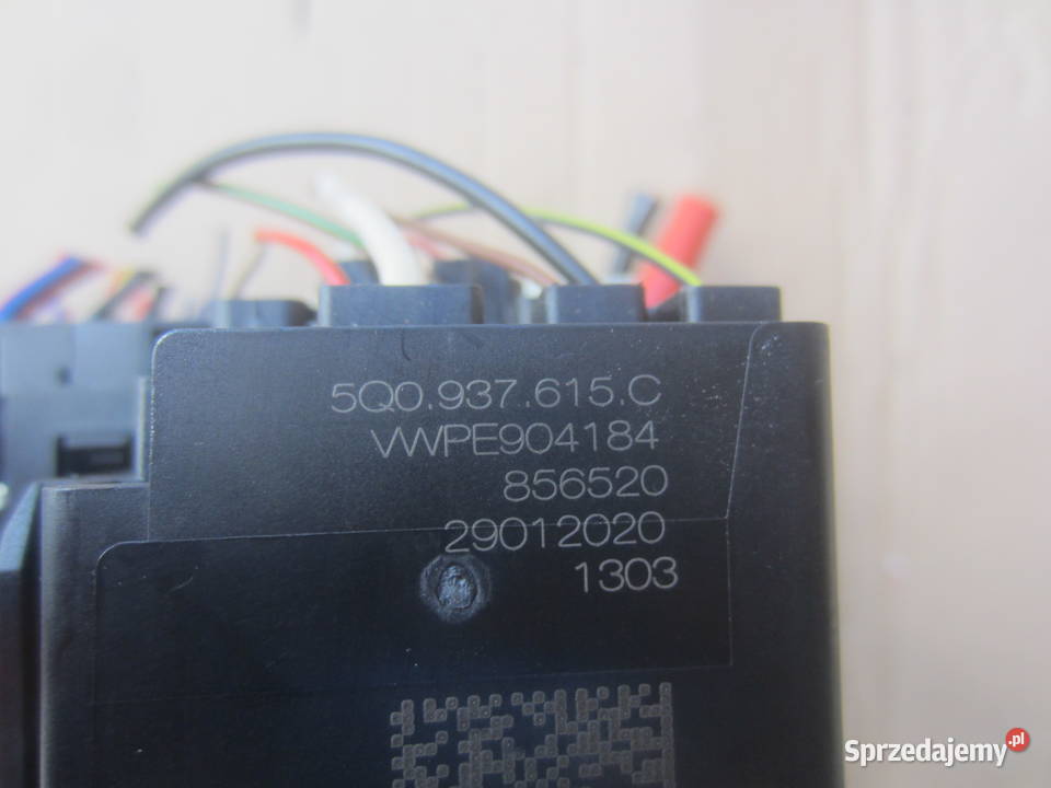 skrzynka bezpieczników 5Q0937615C vw troc Szczecin