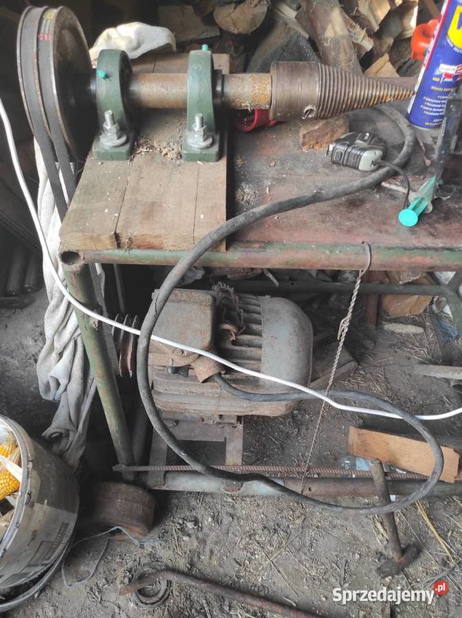 Rębak do drewna swidorwy Rolnictwo podlaskie Stypułki-Szymany
