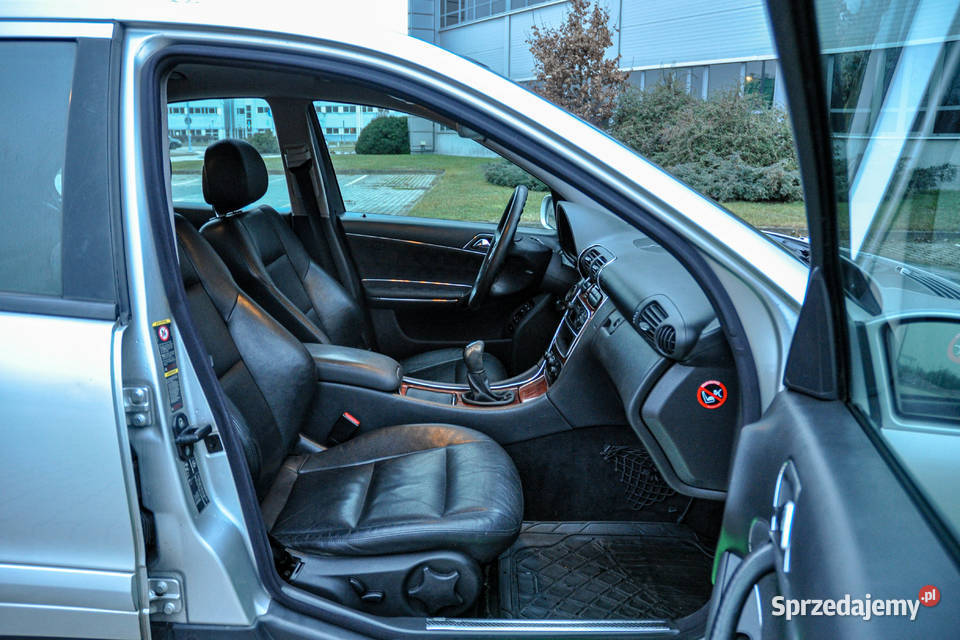 MercedesBenz Klasa C 18 143 Skóry Rok produkcji 2002 dolnośląskie Wrocław