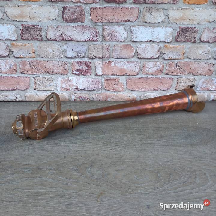 Duża prądownica strażacka stara sikawka Warszawa