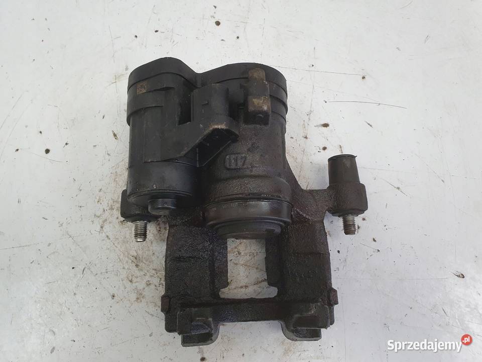 VW Passat B8 TYLNY ZACISK HAMULCOWY LEWY tył osobowe lubelskie Chełm sprzedam