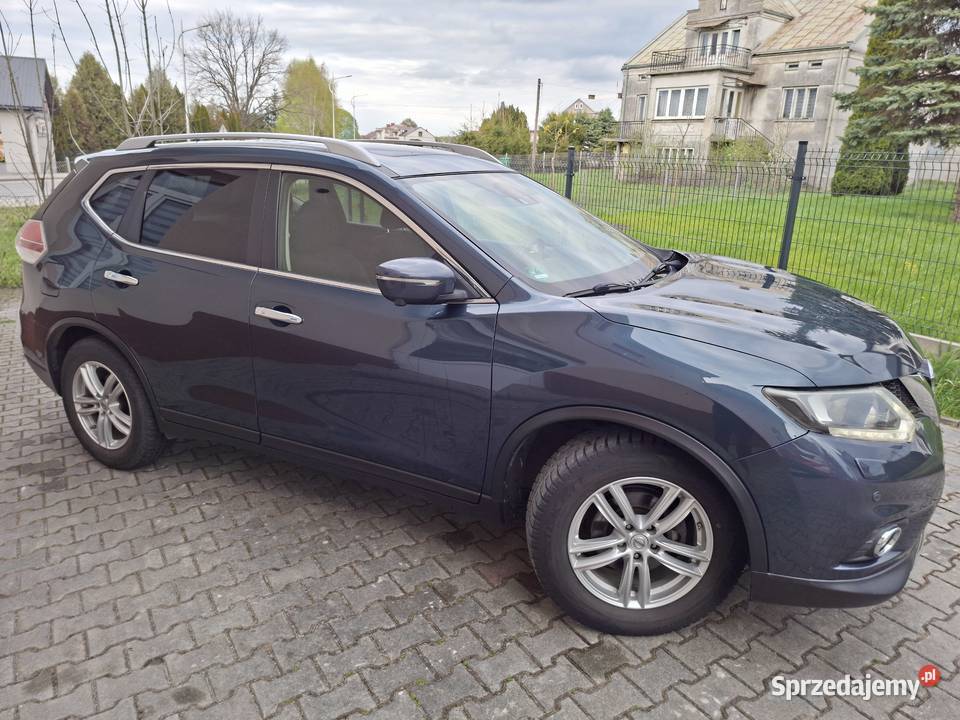 Nissan XTrail 2015R Benzyna 16 DIGT 163 NISKI Rok produkcji 2015 Iwonicz sprzedam