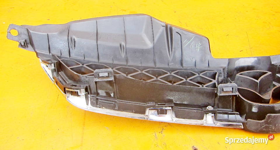 MAZDA 5 0510 ATRAPA GRILL Zwoleń