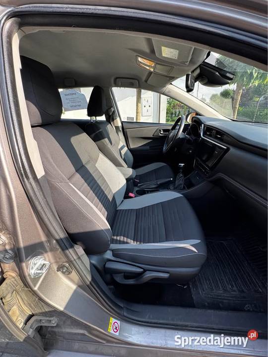 Toyota Auris II kombi 14D4D bogata wersja Łódź