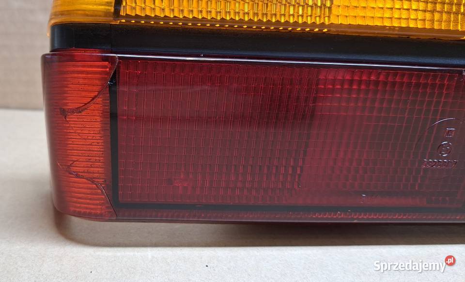LAMPA TYŁ TYLNA LEWA AUDI 80 B1 SEDAN 823945285 Lampy tylne Mielęcin sprzedam