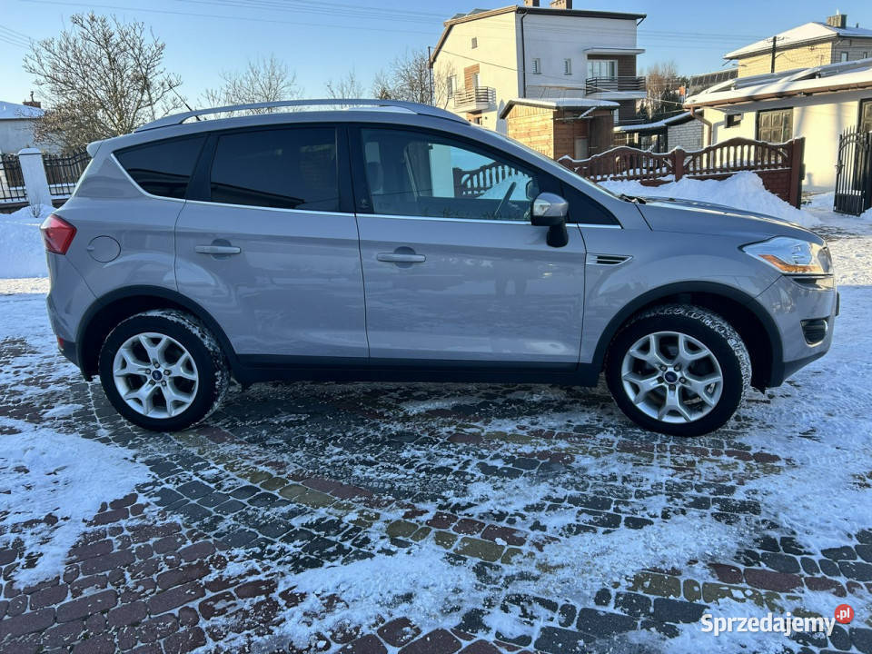 Ford Kuga Super stan zarejestrowany w Polsce I lakier metallic Nowe Iganie