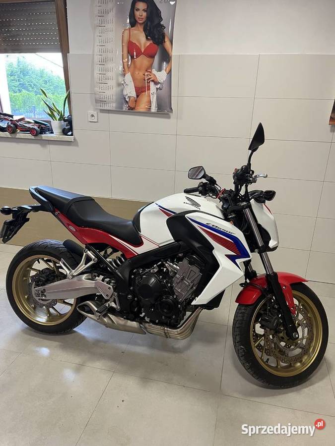 Zadbana Honda cb650f na sprzedaż nie potrzebuje