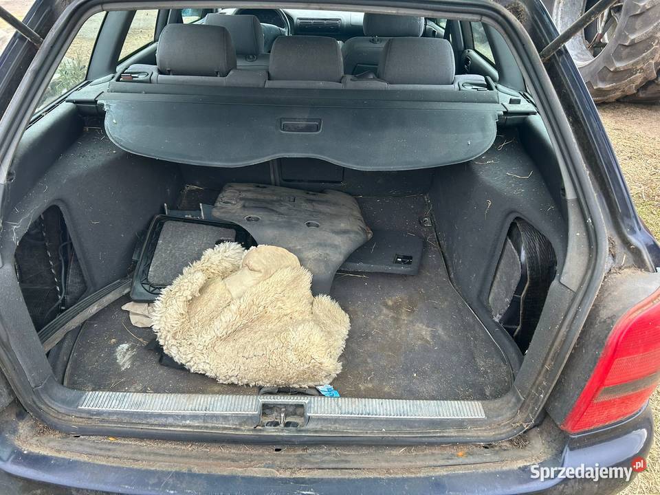 AUDI A4 4x4 napęd DIESEL 25 150 KOMBI 1998r kujawsko-pomorskie Prądocin