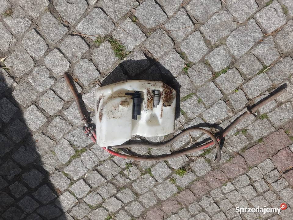 Zbiornik na płyn do spryskiwaczy przednia szyba Wrocław