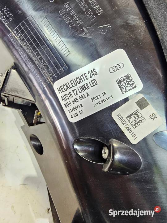 LAMPA LED LEWY TYŁ AUDI Q3 8U 8U0945093A osobowe