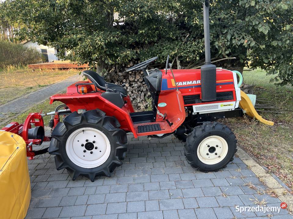 Traktor Yanmar 14D z nową kosiarką rotacyjną Rytwiany