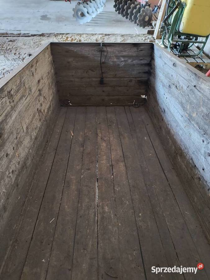 Przyczepka do ciągnika nieuszkodzony Smardzewo