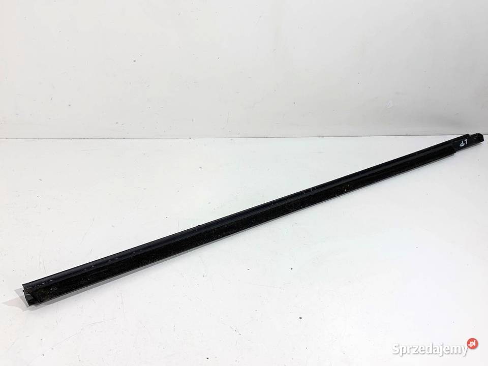 LISTWA ZGARNIAJĄCA PRZÓD LEWY SKODA KAMIQ sprzedam