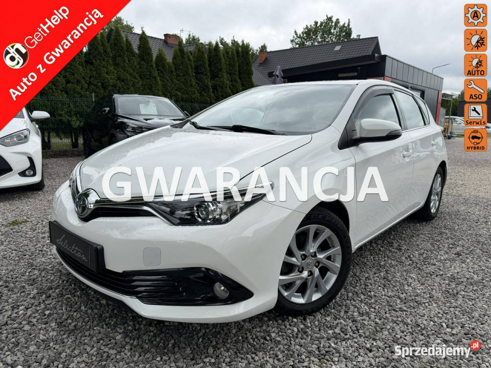 Toyota Auris 18 HSD 136 Serwisowany Kamera Ładny Rok produkcji 2017 sprzedam