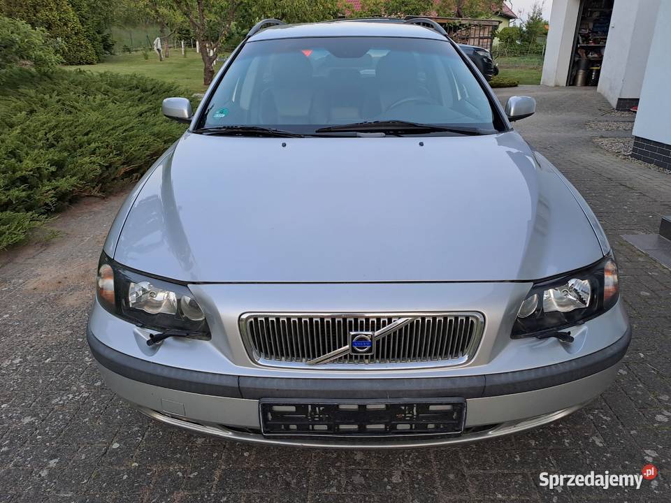 Volvo V70 D5 AWD 4X4 03r diesel 163 automat z Myślibórz