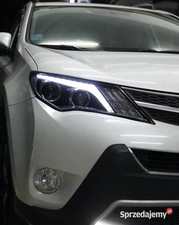 NOWE lampy przednie lampa przód Toyota RAV4 2013 osobowe łódzkie sprzedam