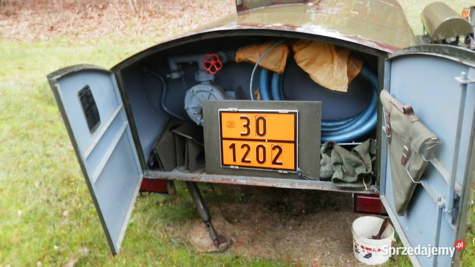 przyczepa wojskowa 1 osiowa skrzyniowa cysterna Pozostałe mazowieckie Warszawa