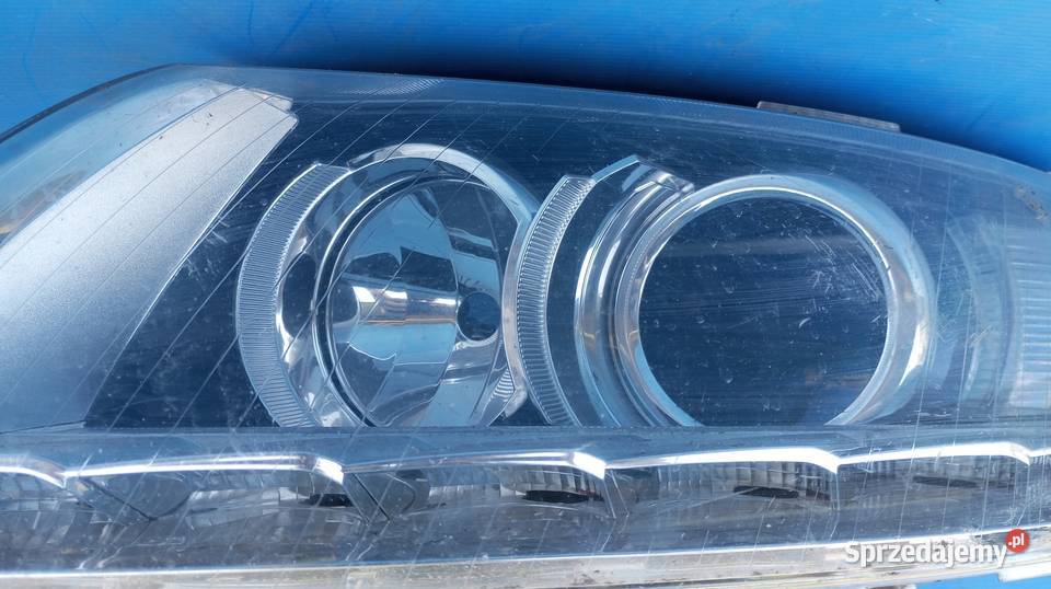 LAMPA REFLEKTOR LEWY PRZÓD EU 4F0941029CP XENON sprzedam
