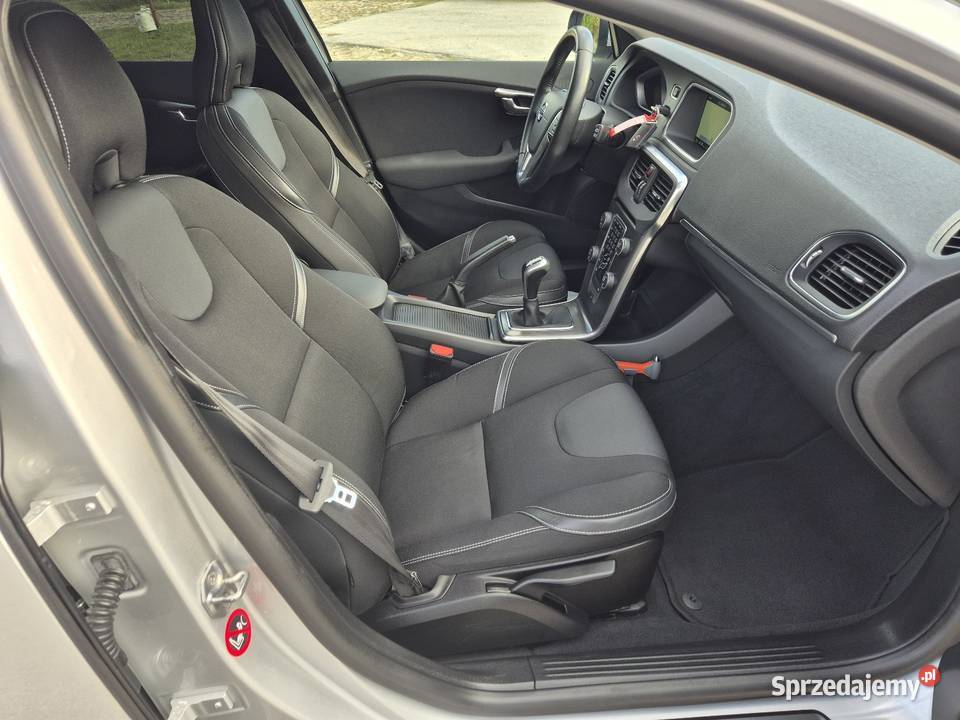 Volvo V40 Momentum 2015r 20D 120 Serwis Do Końca czujnik zmierzchu Puławy sprzedam