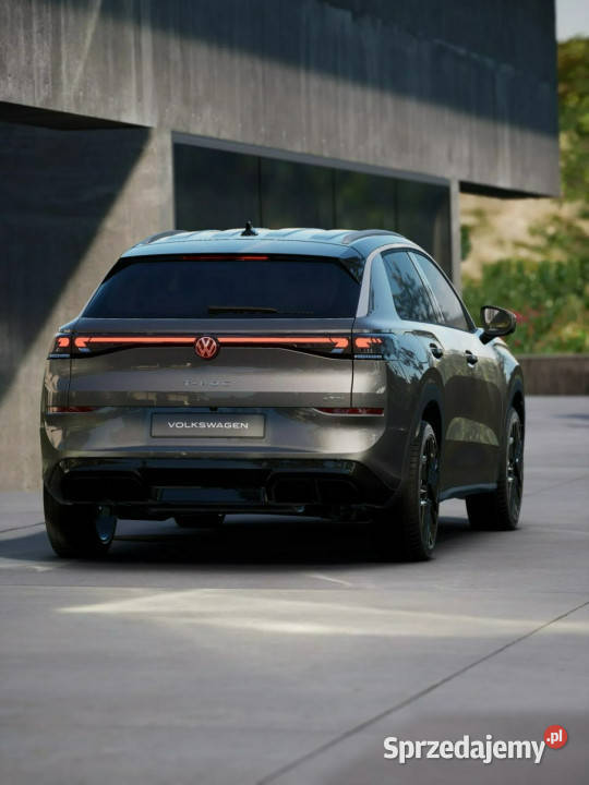 Volkswagen TRoc RLine 15 eTSI 150 DSG Zamów już Rok produkcji 2026 Łódź sprzedam