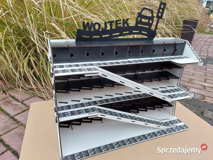 Piętrowy Garaż 80 półka imienna na autka Tomaszów Lubelski sprzedam