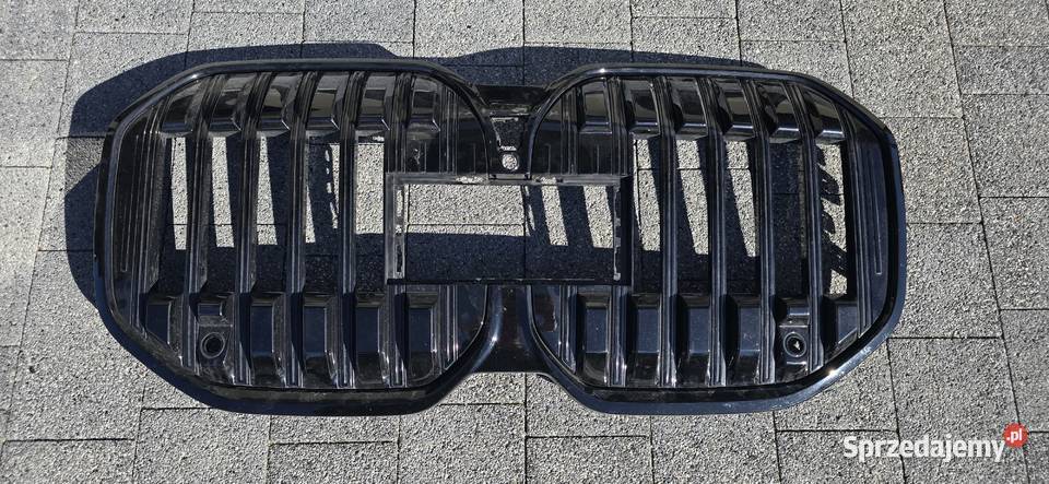 BMW i7 G70 Nerki Grill 5A3DB03 Katowice 2022 sprzedam
