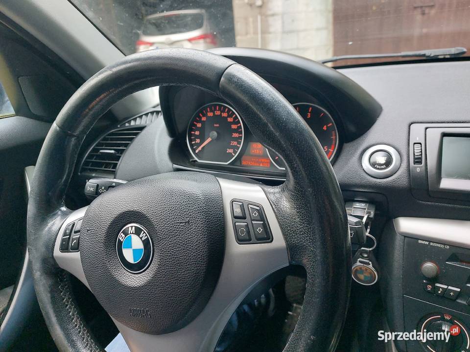 Sprzedam BMW E87 120d Rok produkcji 2006 Kolonka sprzedam