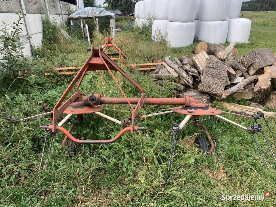 Przewracarka do siana Kuhn Maszyny rolnicze Włoszczowa