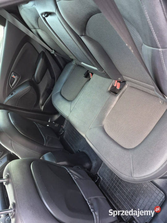 Hyundai ix35 climatronic kamera navigacja grzane ix35 Drelów