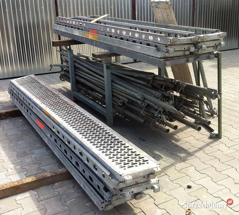 Używany 12644 m2 Zestaw rusztowania 1542 x 82m Stare Siołkowice