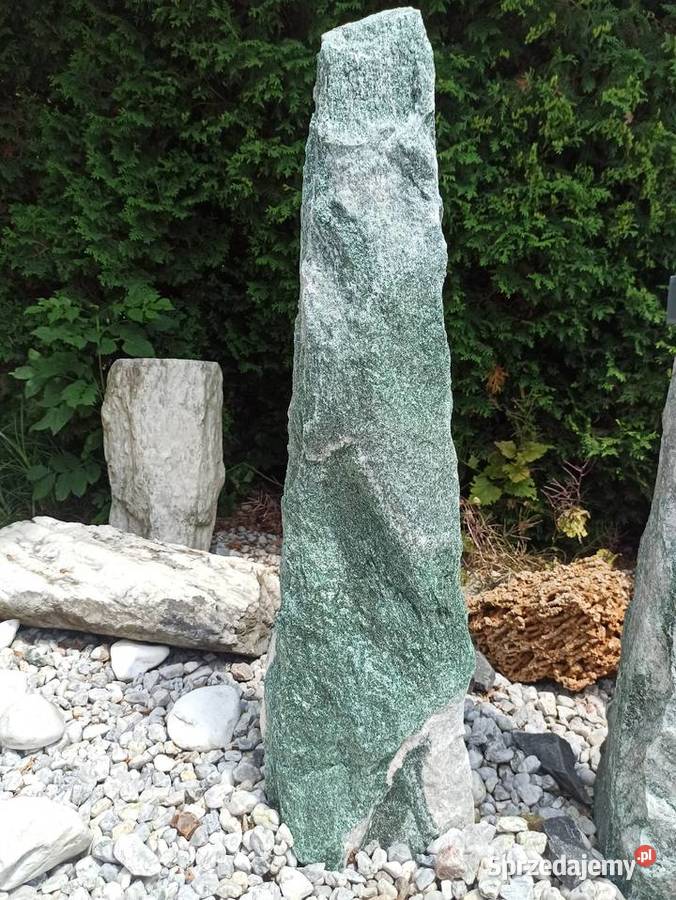 Kamień do ogrodu ozdobny Monolit duża szpilka Andrychów