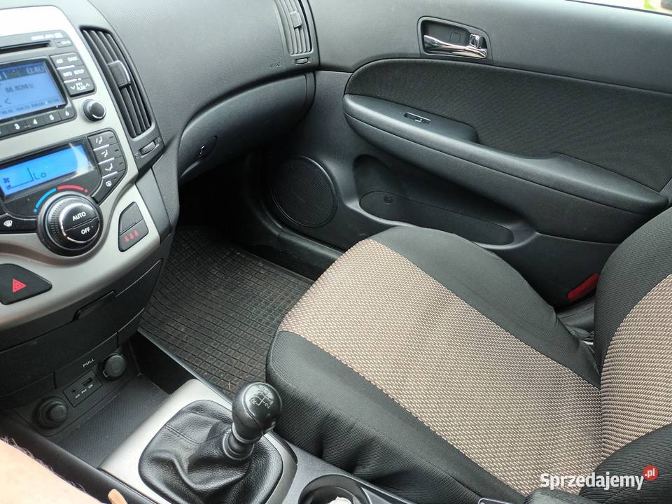 Hyundai i30 16 benzyna