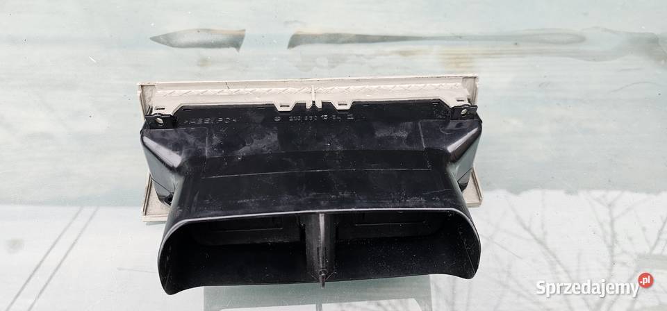 Kratka nawiewu środkowa mercedes w210 2108301554 Zbąszyń
